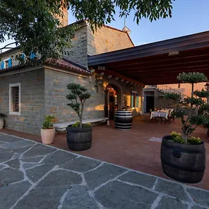 Gold Istra Guest house